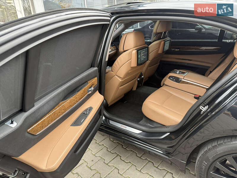 Седан BMW 7 Series 2012 в Одесі
