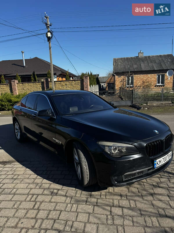 Седан BMW 7 Series 2012 в Луцке