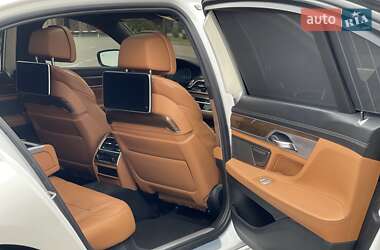 Седан BMW 7 Series 2017 в 