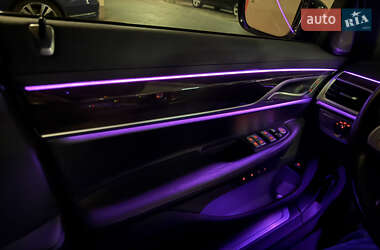 Седан BMW 7 Series 2019 в 