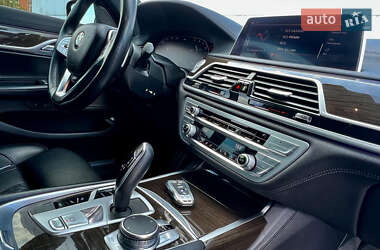 Седан BMW 7 Series 2019 в 