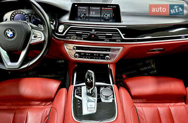 Седан BMW 7 Series 2017 в 