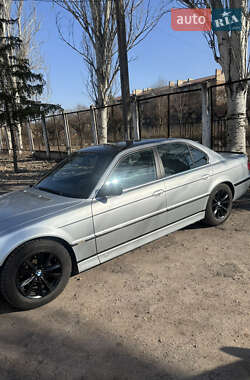 Седан BMW 7 Series 1997 в 