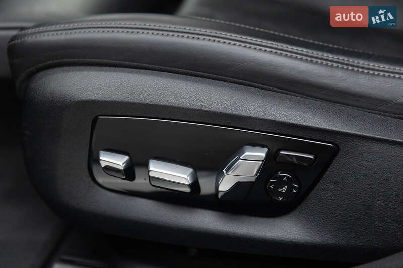 Седан BMW 7 Series 2021 в Ужгороде