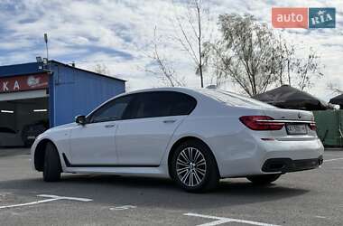 Седан BMW 7 Series 2018 в 