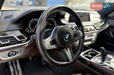 Седан BMW 7 Series 2018 в 