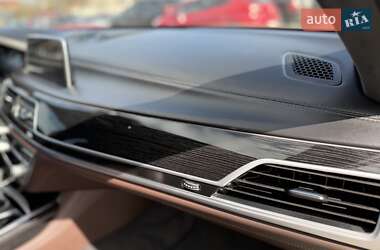 Седан BMW 7 Series 2018 в 
