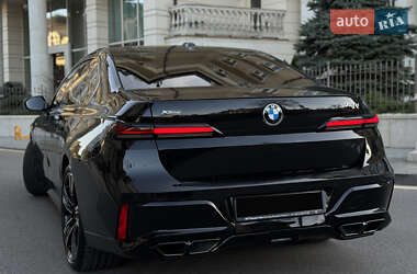 Седан BMW 7 Series 2023 в 