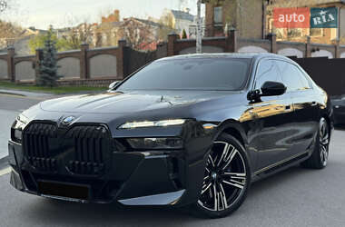 Седан BMW 7 Series 2023 в 