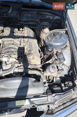 Седан BMW 7 Series 1995 в 