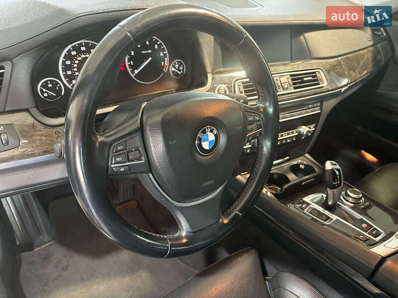 Седан BMW 7 Series 2011 в Киеве фото 8 Седан BMW 7 Series 2011 в Киеве