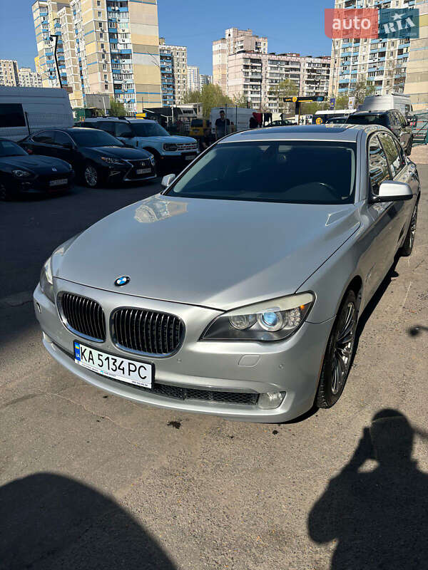 BMW 7 Series 2011