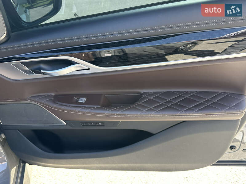 Седан BMW 7 Series 2021 в Александрие фото 30 Седан BMW 7 Series 2021 в Александрие