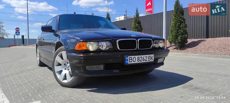 BMW 7 Series 2001