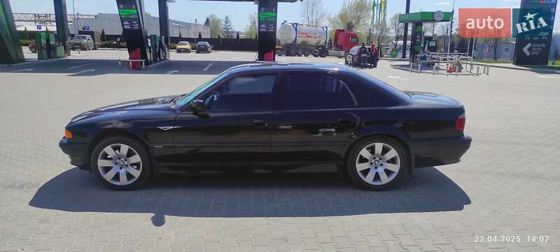 Седан BMW 7 Series 2001 в Тернополі