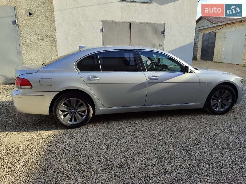 Седан BMW 7 Series 2007 в Самборі
