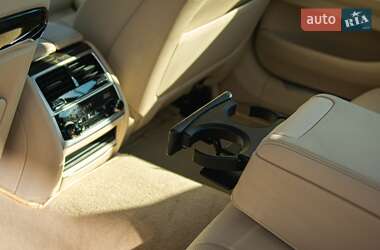 Седан BMW 7 Series 2017 в 