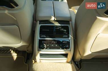 Седан BMW 7 Series 2017 в 