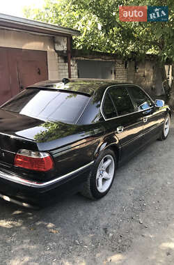Седан BMW 7 Series 1997 в 
