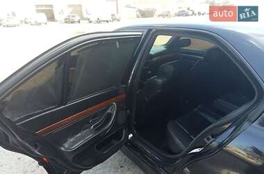 Седан BMW 7 Series 2001 в 