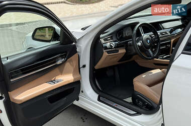 Седан BMW 7 Series 2013 в 