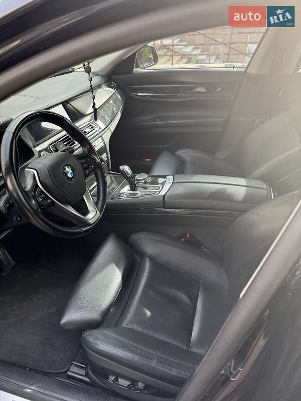 Седан BMW 7 Series 2011 в Киеве