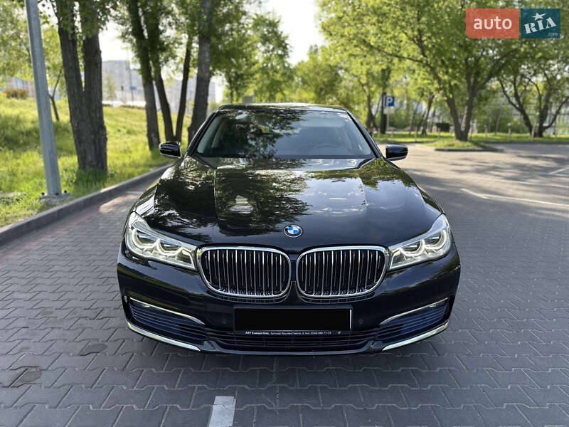 Седан BMW 7 Series 2016 в Киеве