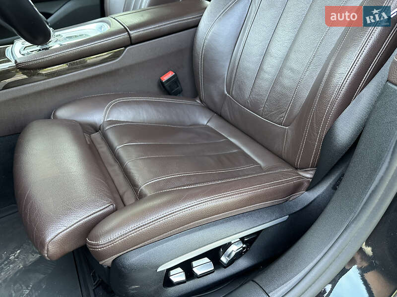 Седан BMW 7 Series 2016 в Киеве