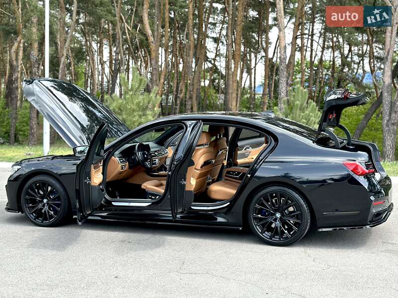 Седан BMW 7 Series 2022 в 
