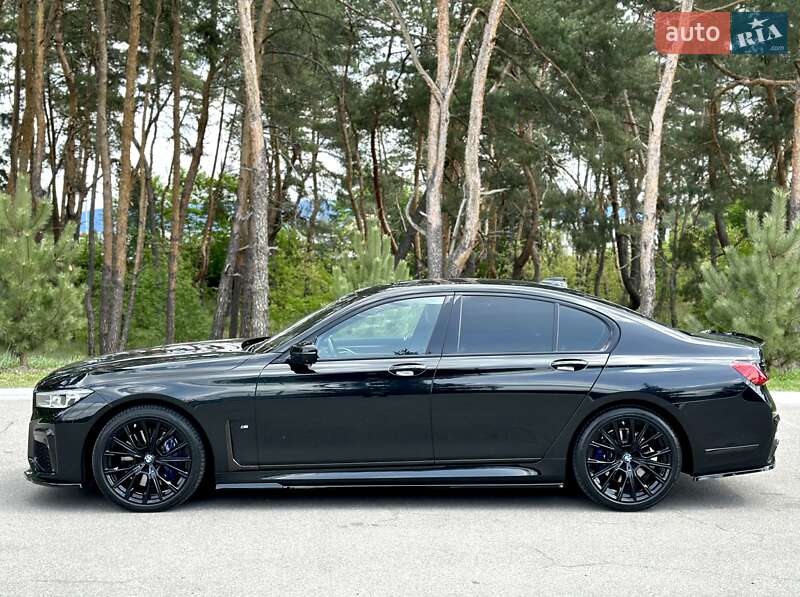 Седан BMW 7 Series 2022 в Києві