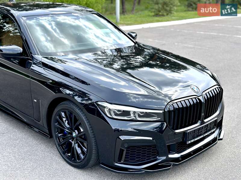 Седан BMW 7 Series 2022 в Києві