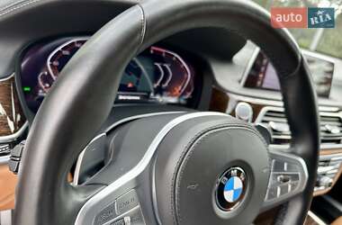 Седан BMW 7 Series 2022 в 