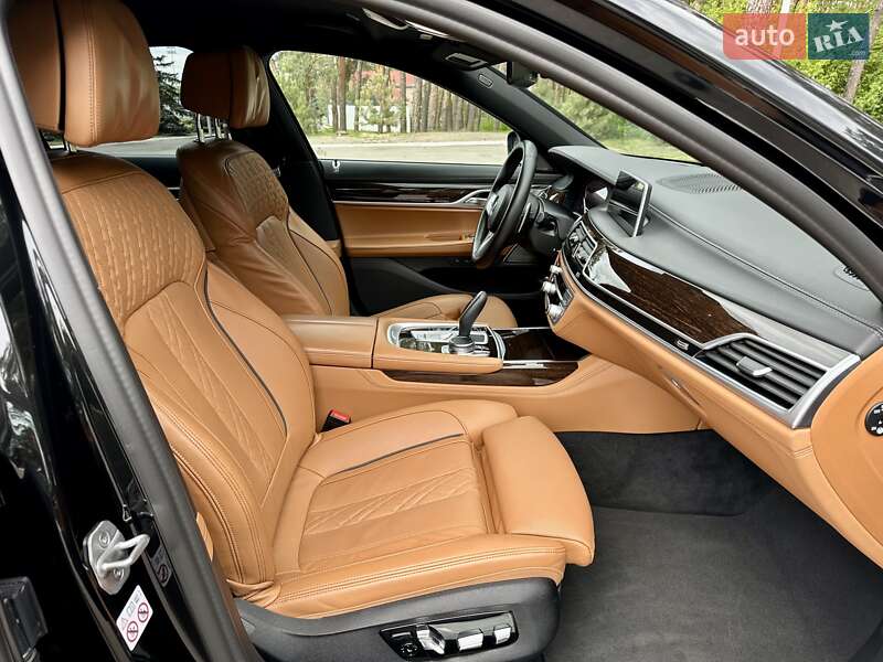 Седан BMW 7 Series 2022 в Києві