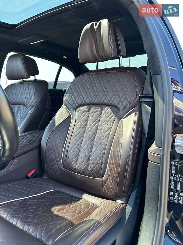 Седан BMW 7 Series 2019 в Киеве