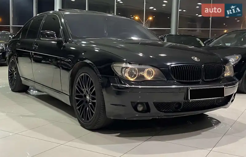 Седан BMW 7 Series 2005 в 