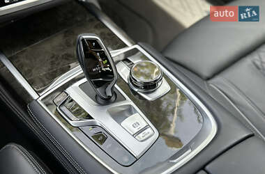 Седан BMW 7 Series 2022 в 