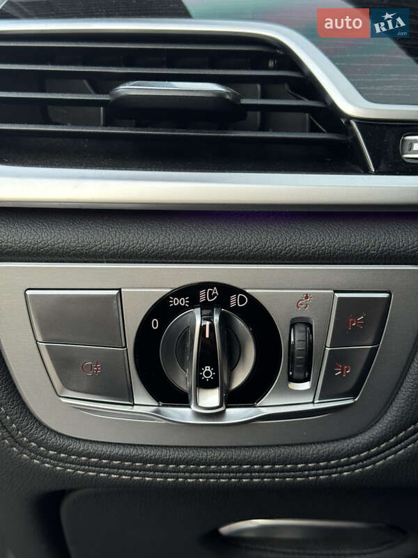 Седан BMW 7 Series 2019 в Ивано-Франковске