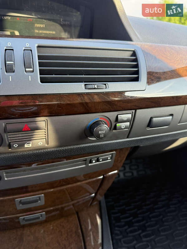 Седан BMW 7 Series 2003 в Чернівцях