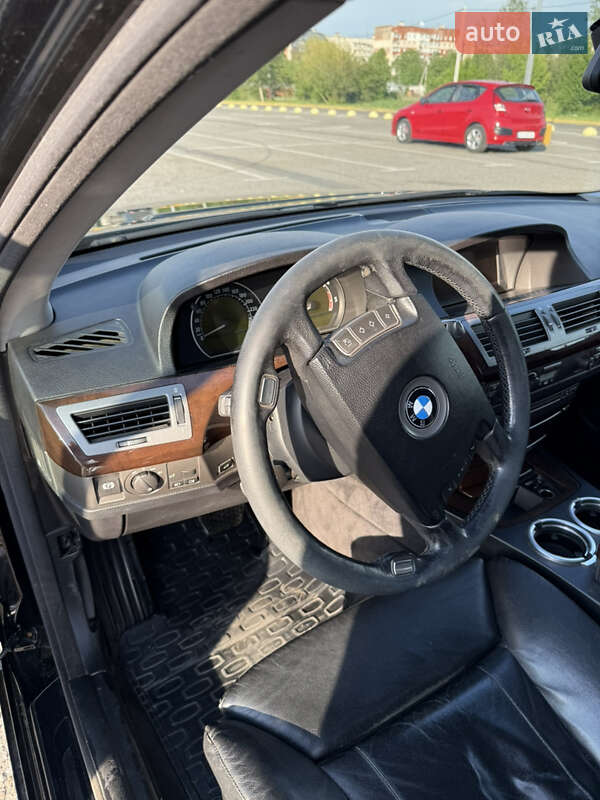Седан BMW 7 Series 2003 в Чернівцях