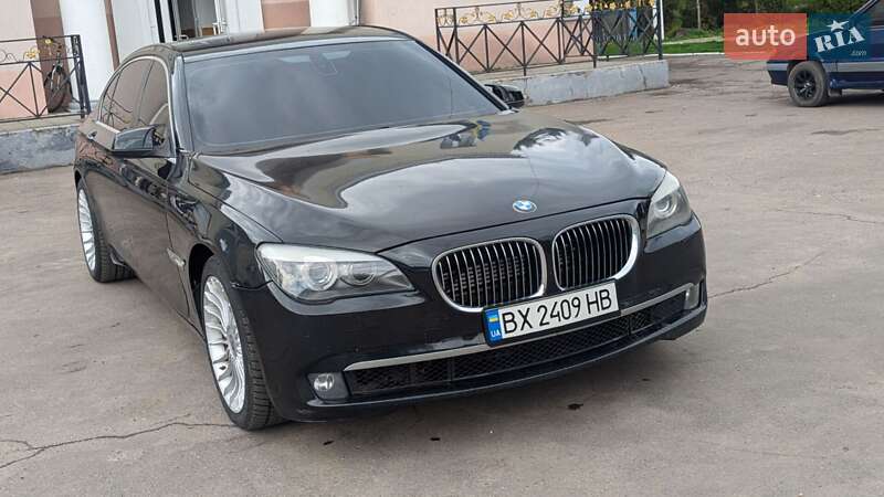 Седан BMW 7 Series 2010 в Ровно