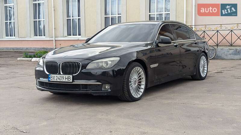 Седан BMW 7 Series 2010 в Ровно