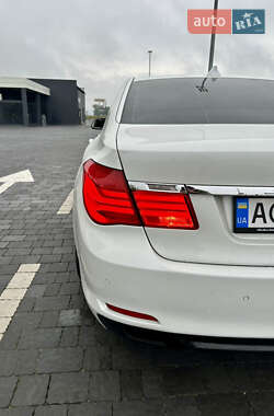 Седан BMW 7 Series 2011 в 