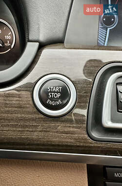Седан BMW 7 Series 2011 в 