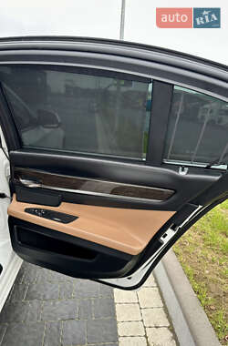 Седан BMW 7 Series 2011 в 