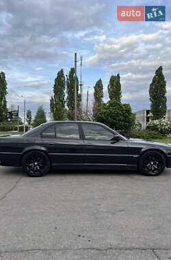 Седан BMW 7 Series 2000 в 