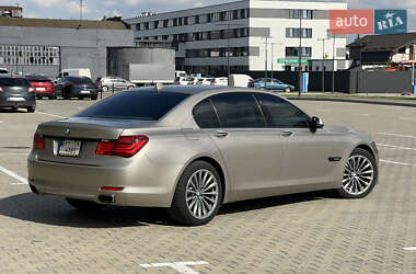 Седан BMW 7 Series 2010 в 
