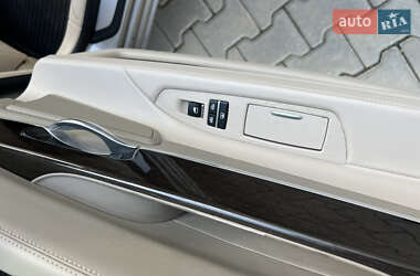 Седан BMW 7 Series 2010 в 
