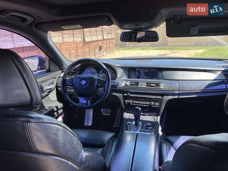 Седан BMW 7 Series 2010 в Миколаєві