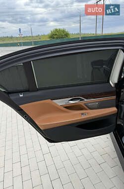 Седан BMW 7 Series 2019 в 
