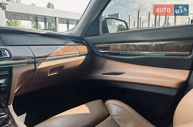 Седан BMW 7 Series 2010 в 